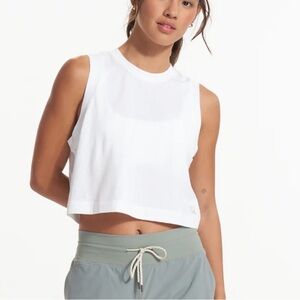Like New Vuori Feather Crop Tank VW1119. Color: White Size: Large